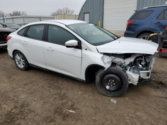 1FADP3F21FL342965 - 2015 FORD FOCUS SE WHITE photo 4