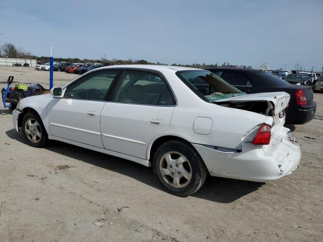 1HGCG5654XA048339 - 1999 HONDA ACCORD EX WHITE photo 2