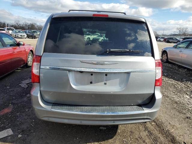 2C4RC1CG3DR778057 - 2013 CHRYSLER TOWN & COU TOURING L SILVER photo 6