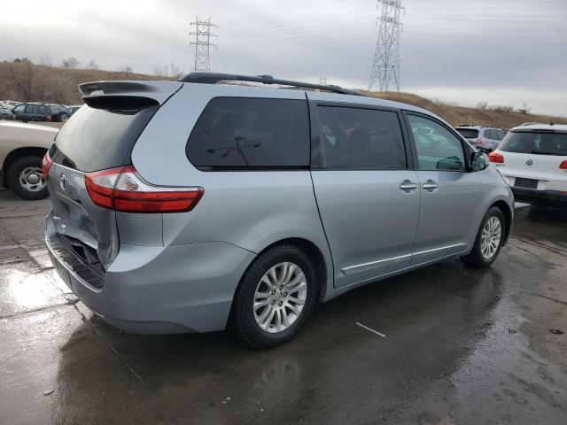 5TDYK3DC3FS683207 - 2015 TOYOTA SIENNA XLE SILVER photo 3