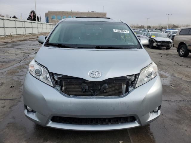 5TDYK3DC3FS683207 - 2015 TOYOTA SIENNA XLE SILVER photo 5