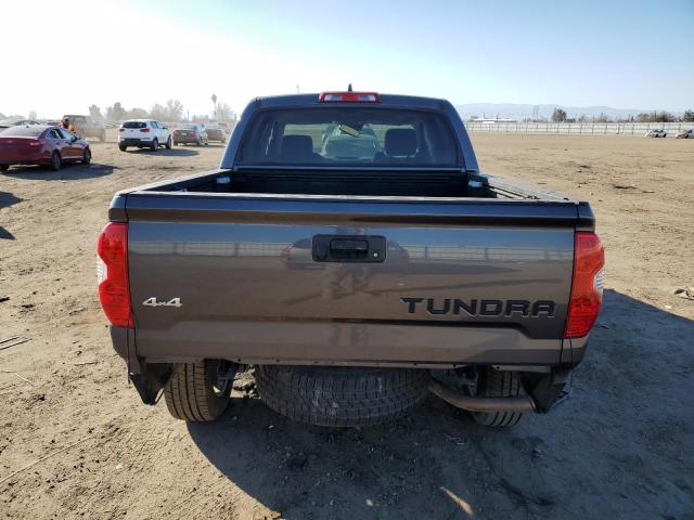 5TFHY5F16LX887933 - 2020 TOYOTA TUNDRA CREWMAX LIMITED GRAY photo 6