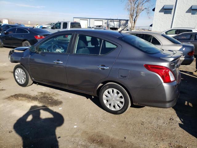 3N1CN7APXHL846107 - 2017 NISSAN VERSA S GRAY photo 2