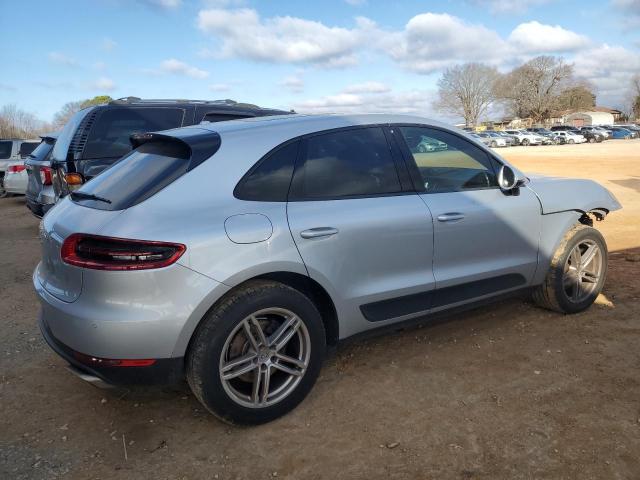 WP1AA2A51JLB11078 - 2018 PORSCHE MACAN SILVER photo 3