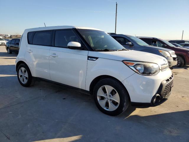 KNDJN2A24F7774463 - 2015 KIA SOUL WHITE photo 4