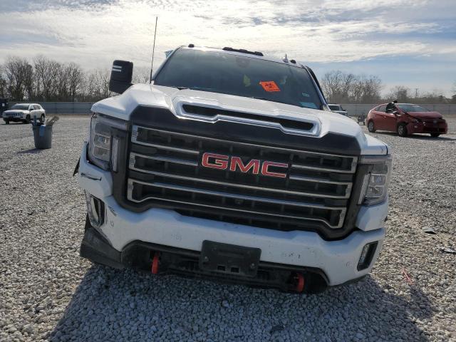 1GT49PEY0NF145042 - 2022 GMC SIERRA K2500 AT4 WHITE photo 5