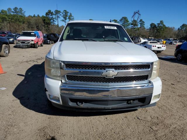 2GCEC19J671731755 - 2007 CHEVROLET SILVERADO C1500 WHITE photo 5