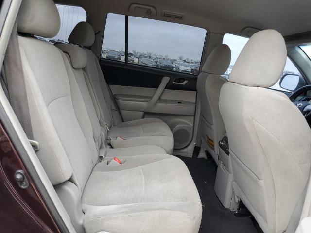 5TDZK3EH9DS139726 - 2013 TOYOTA HIGHLANDER BASE Marron photo 11