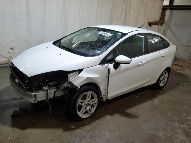 3FADP4BJXJM118359 - 2018 FORD FIESTA SE WHITE photo 1