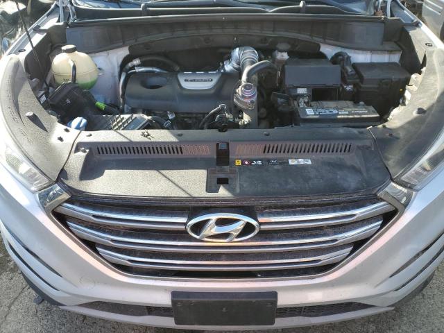 KM8J33A21JU622786 - 2018 HYUNDAI TUCSON VALUE SILVER photo 12