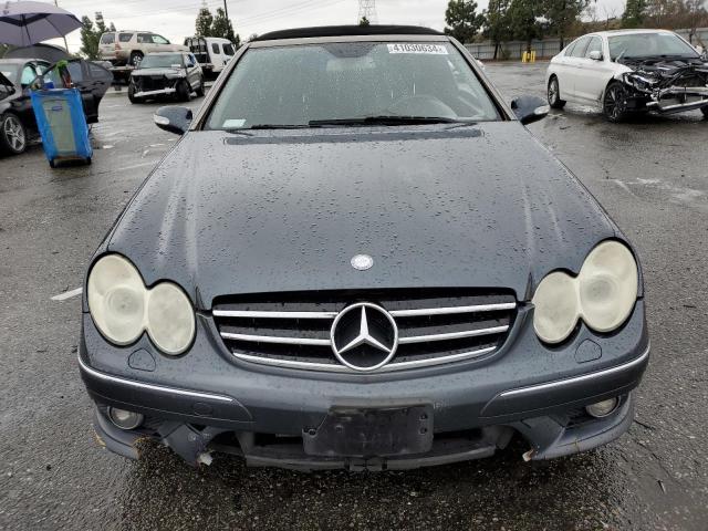 WDBTK72FX8T097508 - 2008 MERCEDES-BENZ CLK 550 GRAY photo 5