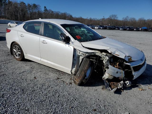 KNAGM4A74B5093548 - 2011 KIA OPTIMA LX WHITE photo 4