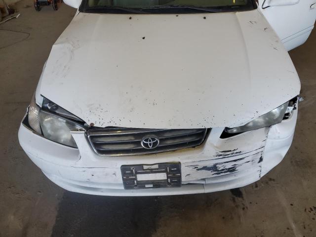 4T1BG22K5YU948196 - 2000 TOYOTA CAMRY CE WHITE photo 11