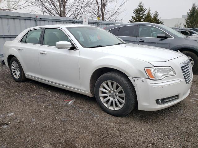 2C3CCAAG3CH179161 - 2012 CHRYSLER 300 WHITE photo 4