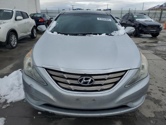 5NPEC4ACXCH468144 - 2012 HYUNDAI SONATA SE SILVER photo 5