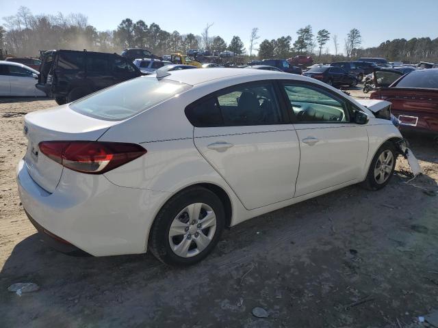 3KPFK4A7XHE084810 - 2017 KIA FORTE LX WHITE photo 3