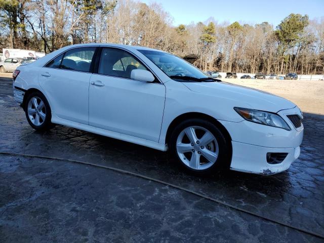 4T1BF3EK4BU721125 - 2011 TOYOTA CAMRY BASE WHITE photo 4