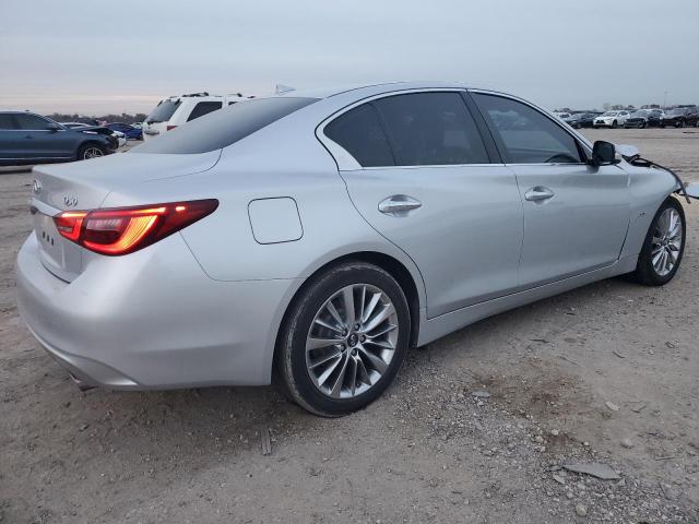 JN1EV7AP9JM364068 - 2018 INFINITI Q50 LUXE SILVER photo 3