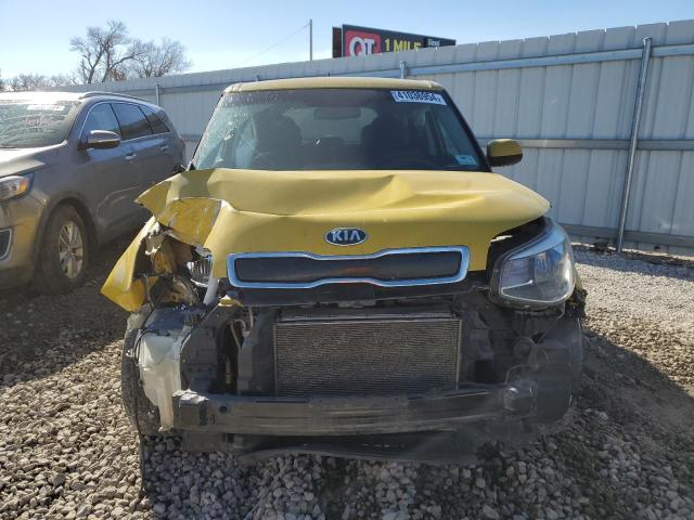 KNDJP3A51G7306363 - 2016 KIA SOUL + YELLOW photo 5