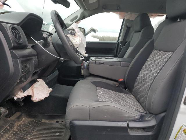 5TFCY5F1XJX023684 - 2018 TOYOTA TUNDRA DOUBLE CAB SR/SR5 WHITE photo 7