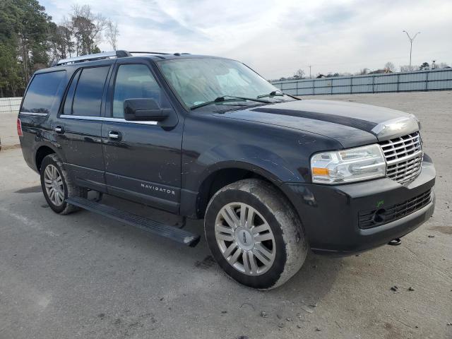5LMJJ2J56BEJ06006 - 2011 LINCOLN NAVIGATOR შავი ფოტო 4
