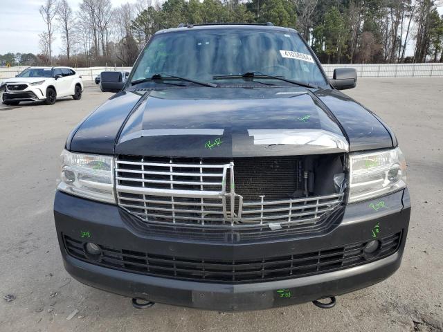 5LMJJ2J56BEJ06006 - 2011 LINCOLN NAVIGATOR შავი ფოტო 5