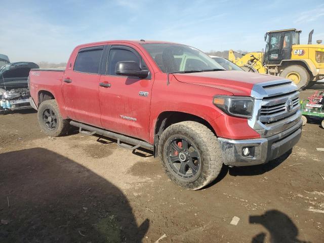 5TFDW5F17GX544736 - 2016 TOYOTA TUNDRA CREWMAX SR5 RED photo 4