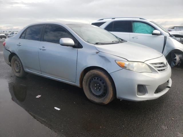 2T1BU4EEXDC061201 - 2013 TOYOTA COROLLA BASE SILVER photo 4