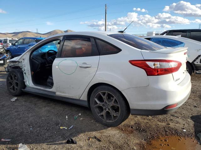 1FADP3F2XDL236382 - 2013 FORD FOCUS SE WHITE photo 2