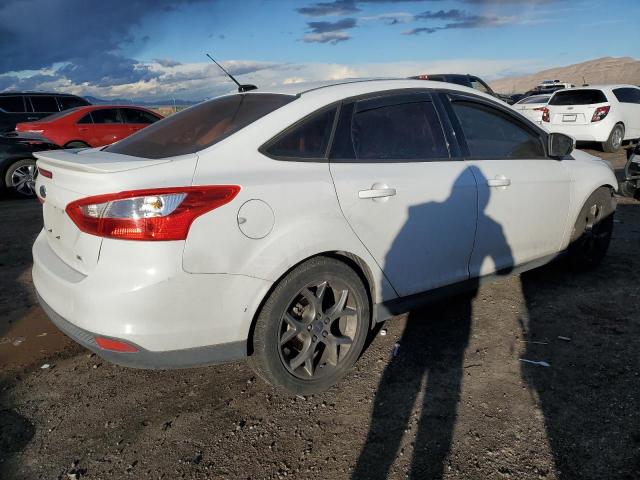 1FADP3F2XDL236382 - 2013 FORD FOCUS SE WHITE photo 3