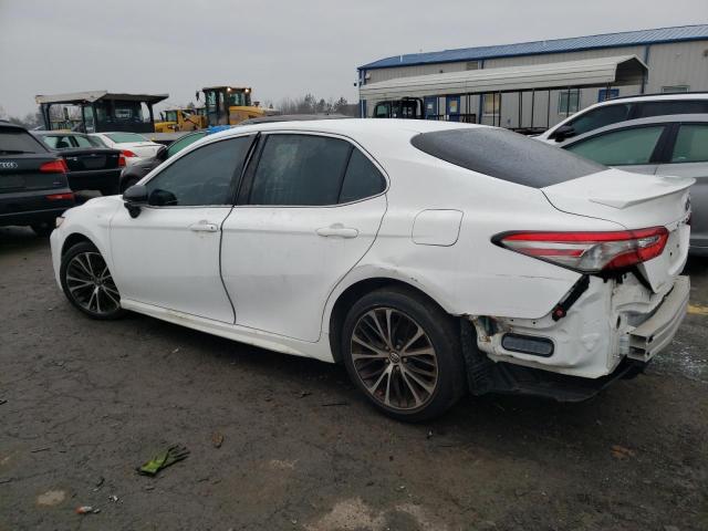 4T1B11HK0JU017842 - 2018 TOYOTA CAMRY L WHITE photo 2