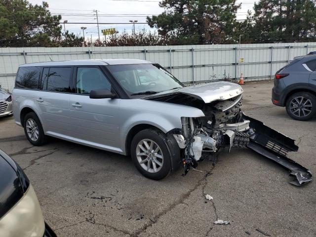 2FMGK5B82KBA26637 - 2019 FORD FLEX SE SILVER photo 4