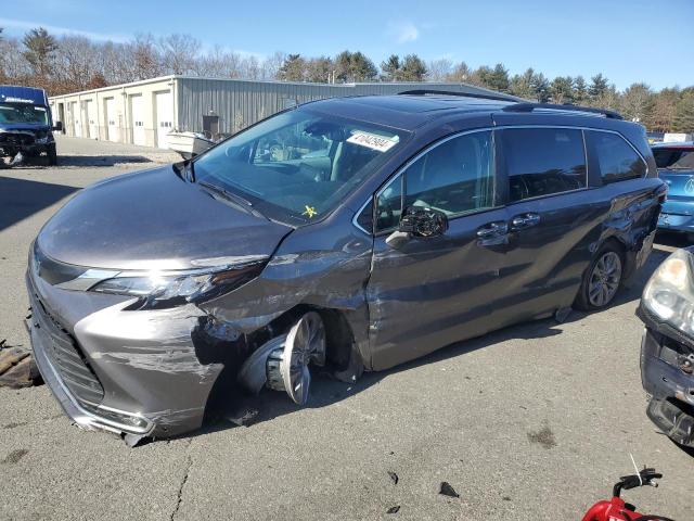 2023 TOYOTA SIENNA XLE, 