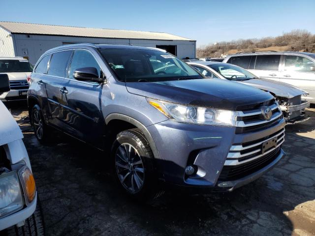 5TDJZRFH8HS437152 - 2017 TOYOTA HIGHLANDER SE BLUE photo 4