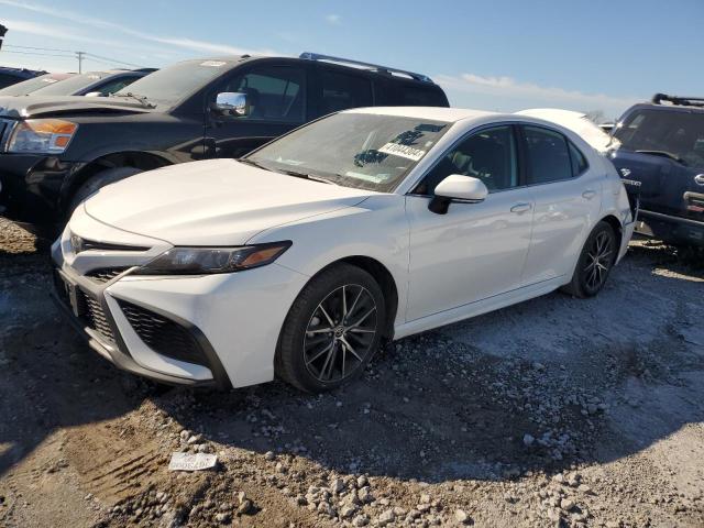 4T1G11AK4PU743650 - 2023 TOYOTA CAMRY SE NIGHT SHADE WHITE photo 1