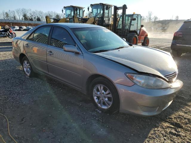 4T1BF32K45U597298 - 2005 TOYOTA CAMRY LE SILVER photo 4