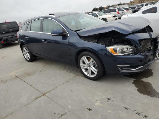 YV140MECXF1213854 - 2015 VOLVO V60 PREMIER+ BLUE photo 4