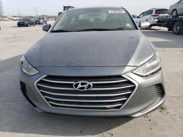 KMHD84LF7HU189733 - 2017 HYUNDAI ELANTRA SE GRAY photo 5