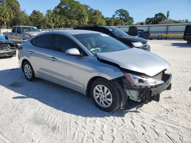 KMHD74LFXLU105593 - 2020 HYUNDAI ELANTRA SE SILVER photo 4