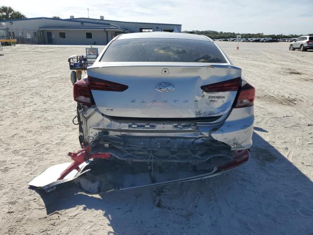 KMHD74LFXLU105593 - 2020 HYUNDAI ELANTRA SE SILVER photo 6