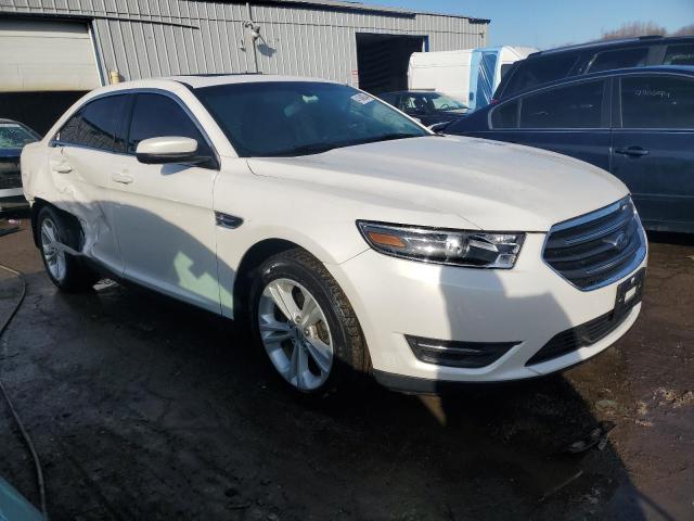 1FAHP2H84JG138093 - 2018 FORD TAURUS SEL WHITE photo 4