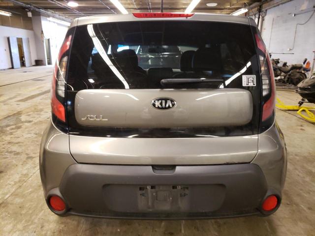 KNDJN2A27F7120248 - 2015 KIA SOUL GRAY photo 6