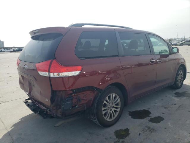 5TDYK3DCXES482578 - 2014 TOYOTA SIENNA XLE RED photo 3