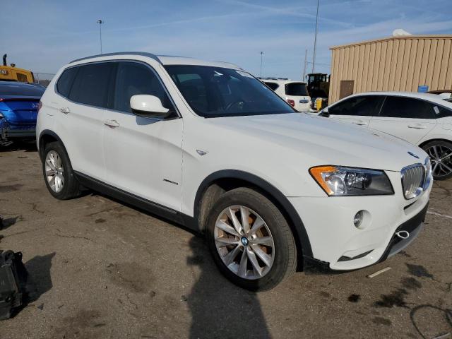 5UXWX9C50D0A25800 - 2013 BMW X3 XDRIVE28I WHITE photo 4