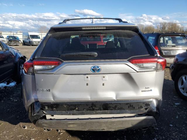 4T3T6RFV6NU066817 - 2022 TOYOTA RAV4 SE SILVER photo 6