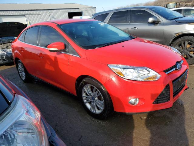 1FAHP3H24CL274686 - 2012 FORD FOCUS SEL RED photo 4