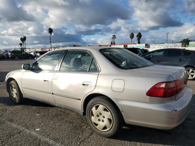 1HGCG1642XA033256 - 1999 HONDA ACCORD LX TAN photo 2