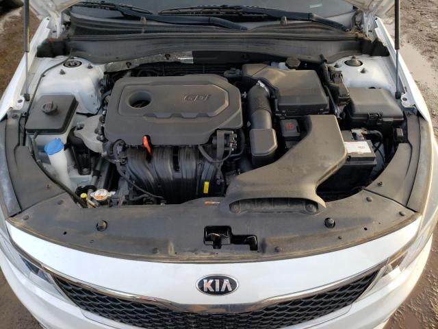 5XXGT4L38GG004437 - 2016 KIA OPTIMA LX WHITE photo 11