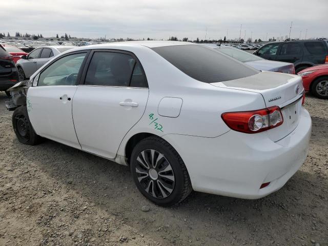 5YFBU4EE5DP095997 - 2013 TOYOTA COROLLA BASE WHITE photo 2