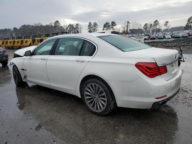 WBAKB8C59BCY65279 - 2011 BMW ALPINA B7 LI WHITE photo 2